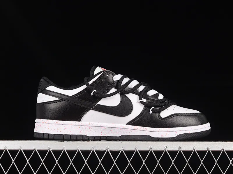 All Categories Nk SB Dunk Series Nk SB Dunk Low Low-top sneakers Nk Dunk Low "Multi Color" Vibrant three hooks Customized version of deconstructed strap casual sneakers FD4623-131